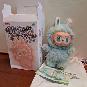 AUTHENTIC NEW Pop Mart LABUBU Big Into
Energy Vinyl Plush - Serenity